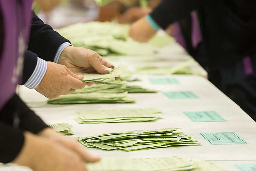 Australian Electoral Commission House of Representatives 2016 federal election night ballots