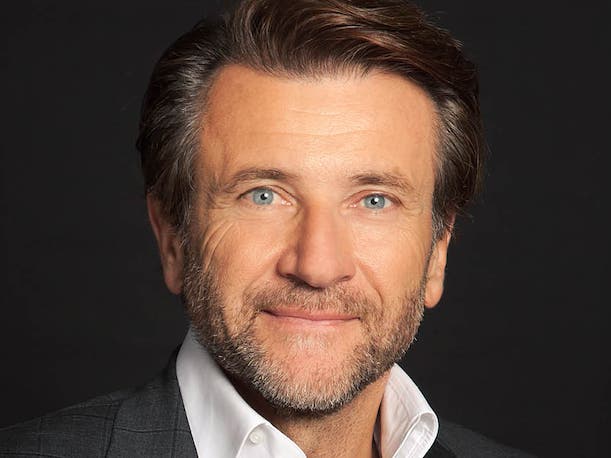 Robert Herjavec Steps Down As CEO Of Cyderes