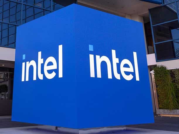 8 Big Comments By Intel’s CEOs On Its AI, PC, Data Center And Foundry Efforts